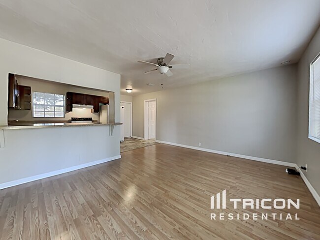 Foto del edificio - 2144 23rd Ave N