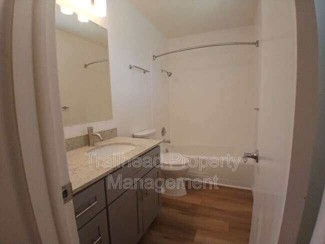 Foto del edificio - 7801 W 83rd St
