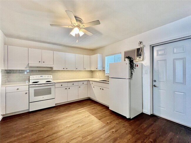 Photo - 20 SE 13th Terrace Apartment