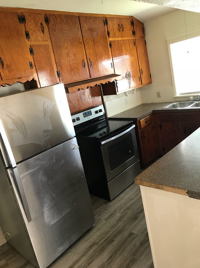 Foto del edificio - 201 N Main St