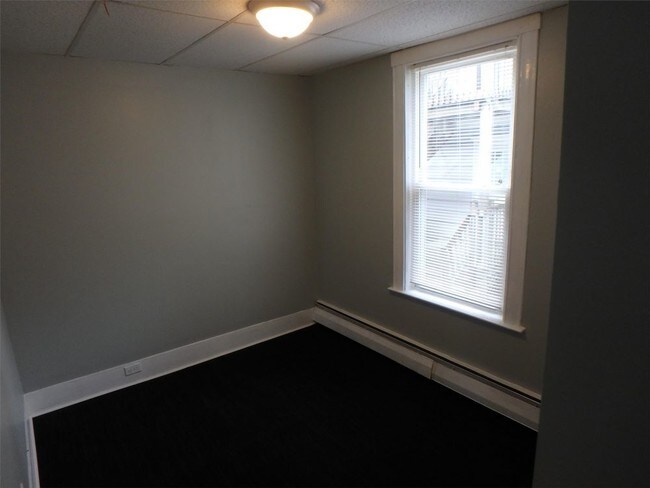 Building Photo - 2 towle Street - 4