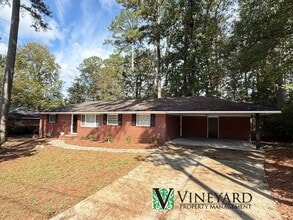 Building Photo - 2569 Sunny Ln SE