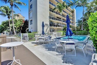 Building Photo - 101 N Birch Rd