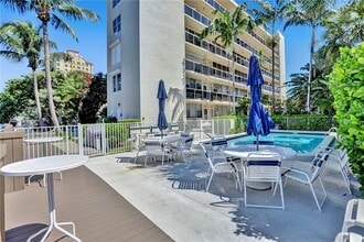 Building Photo - 101 N Birch Rd