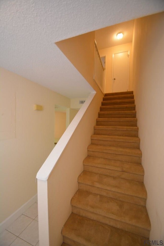 Building Photo - 15 Florida Park Dr N