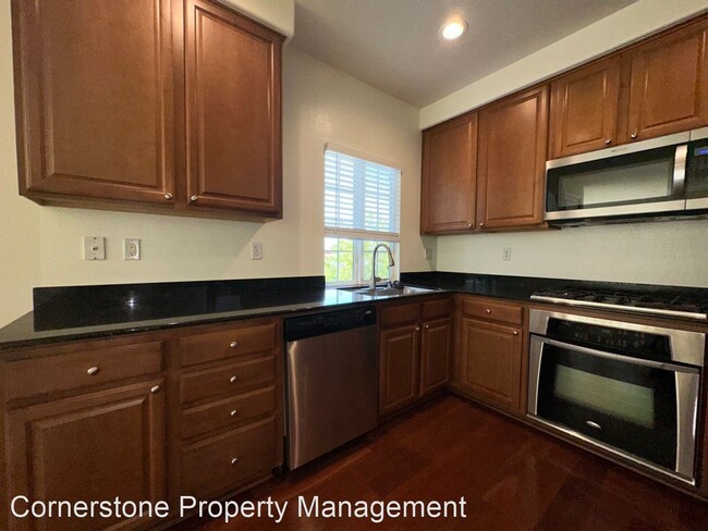 Building Photo - 2 br, 2 bath House - 1661 Mabury Rd