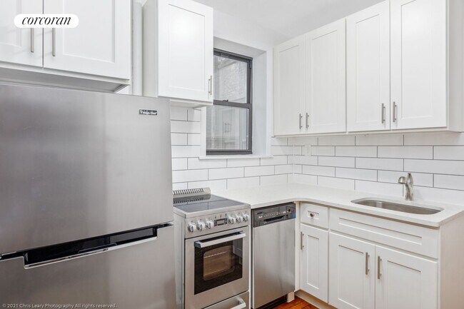 Foto del edificio - 532 E 82nd St