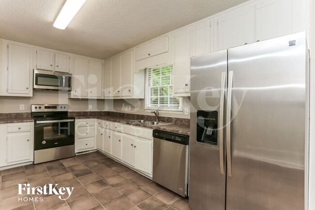 Foto del edificio - 2108 Harold Ln SE