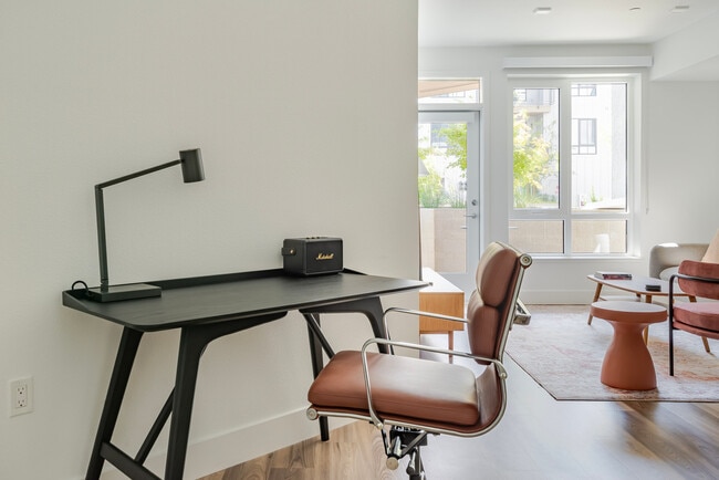 Foto del edificio - 85 Cleaveland Rd