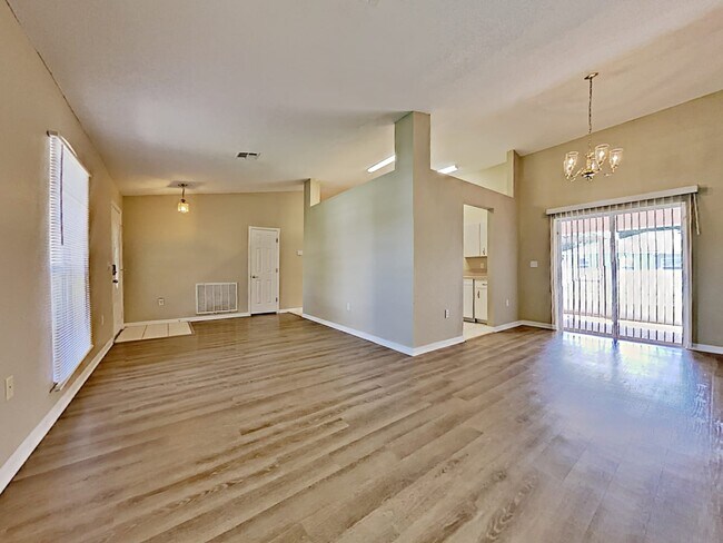 Foto del edificio - 112 Winona Cir