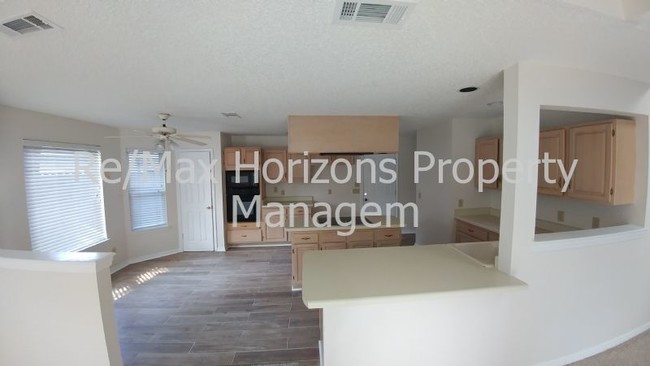 Building Photo - 4110 Wynford Cir