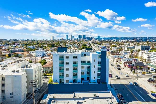 Building Photo - RBM 8590 Pico