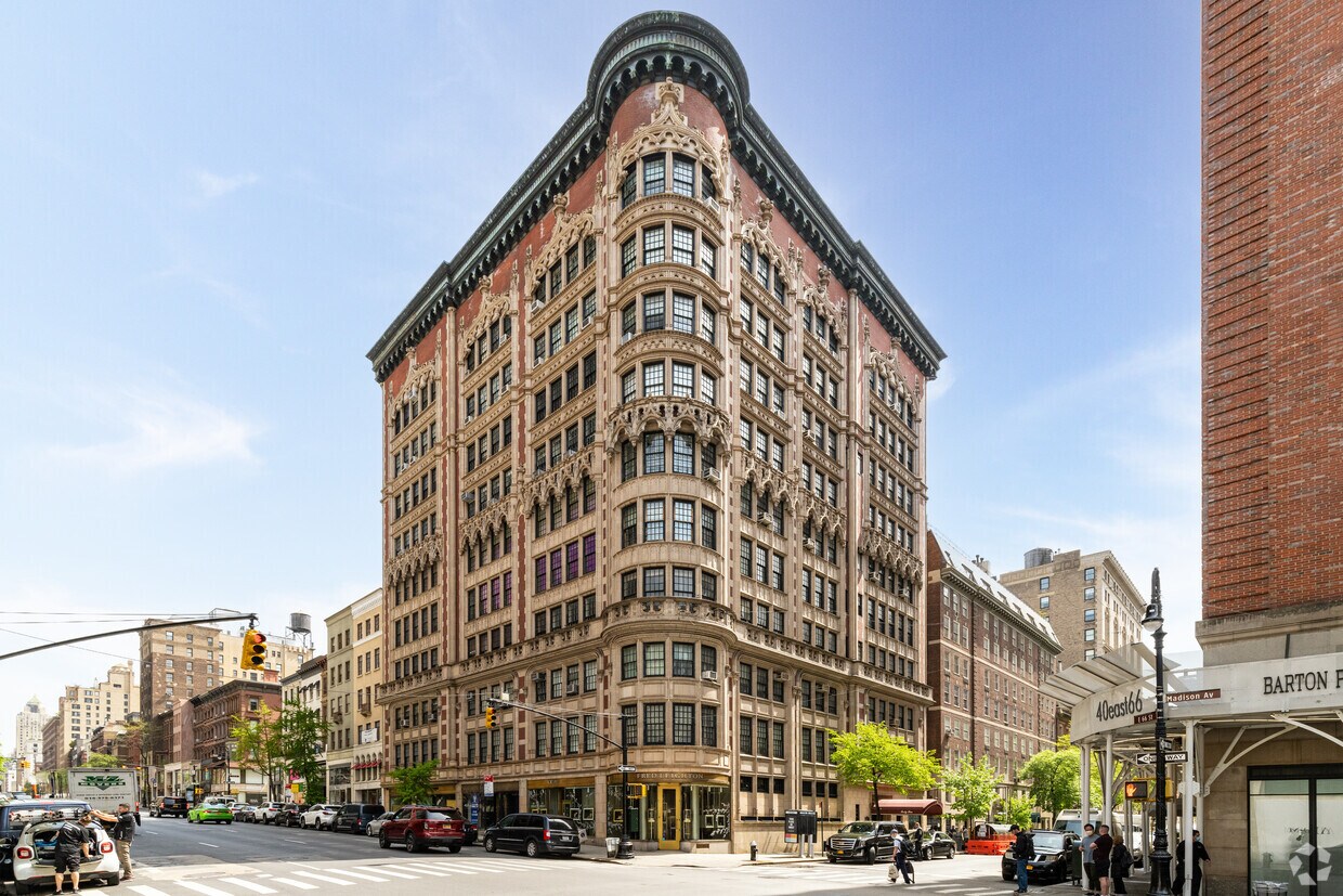 Exterior - 45 E 66th St