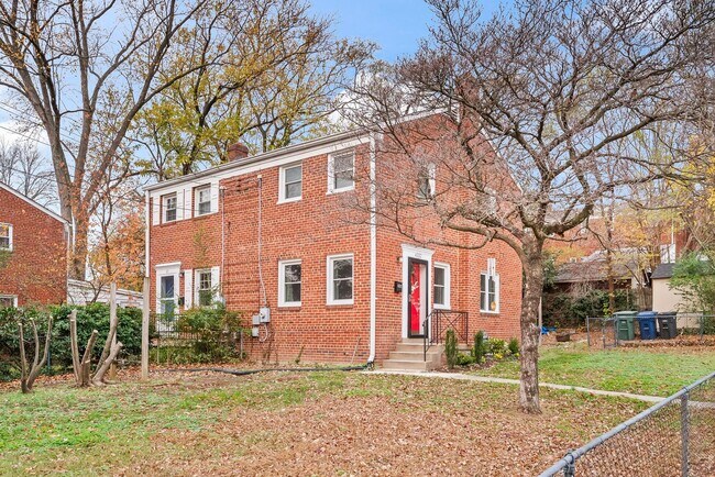 Building Photo - 4332 Utica Ave