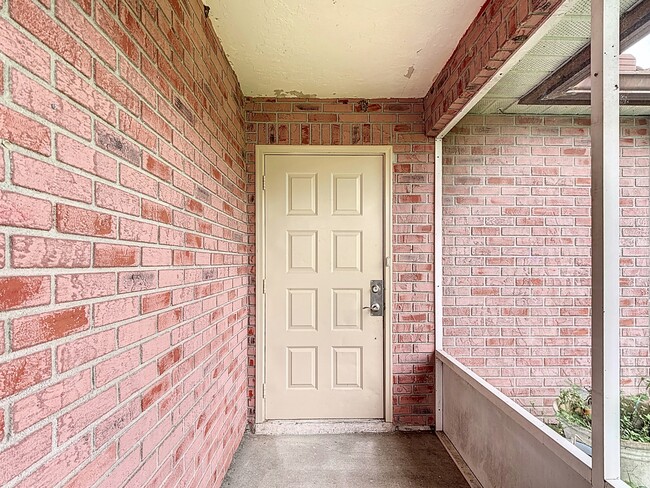 Building Photo - 2367 Angel Rd