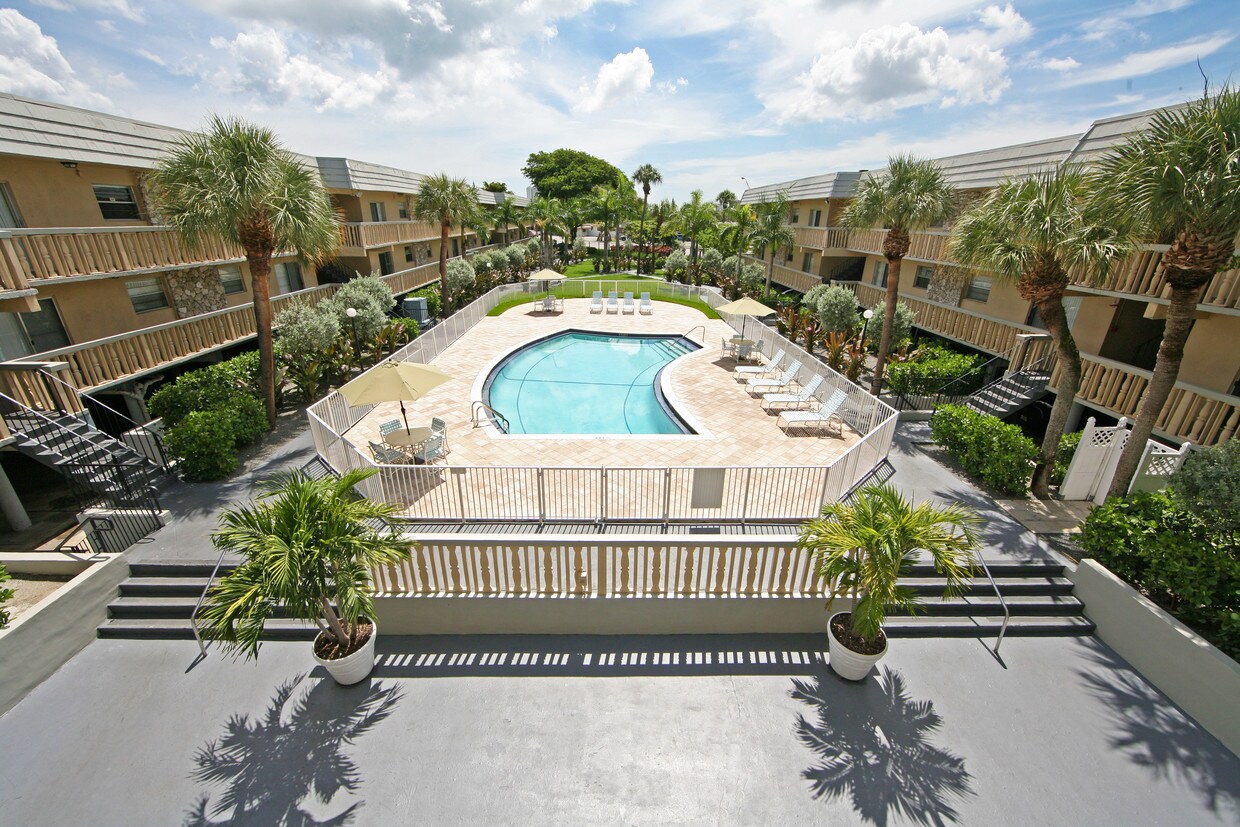 Ashley Place Apartments North Miami, FL