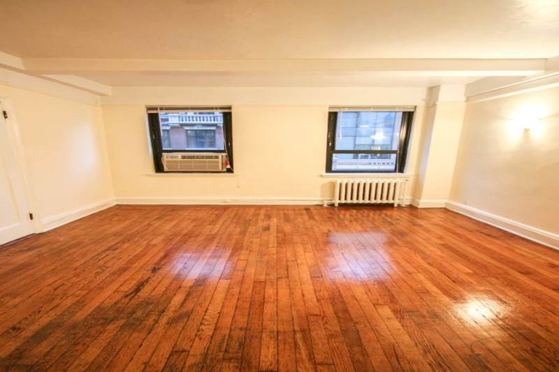 Primary Photo - 11 Waverly Pl