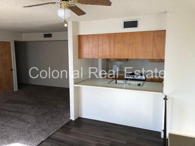 Building Photo - 303 Innsdale Terrace