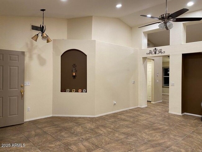 Building Photo - 870 N Madrid Ln