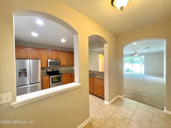 Building Photo - 3676 Hartsfield Forest Cir