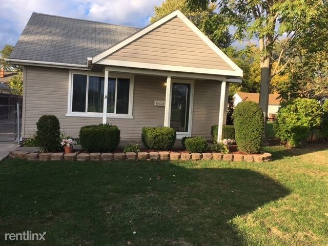 Foto principal - 28634 Cambridge St