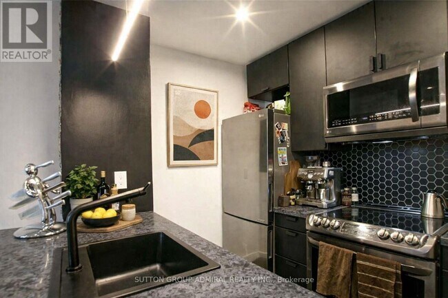 Photo du bâtiment - 177 Logan Ave