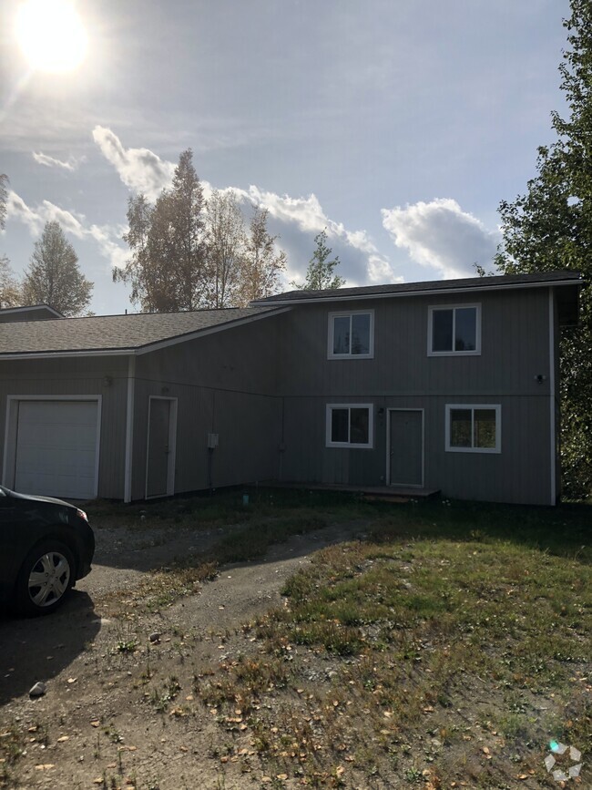 Building Photo - 1670 N Basie Point Cir