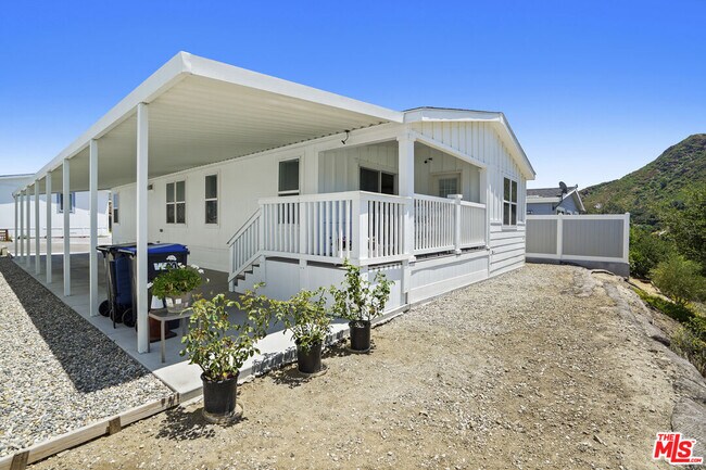 Building Photo - 30473 Mulholland Hwy