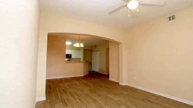 Foto del edificio - 100 SW Peacock Blvd