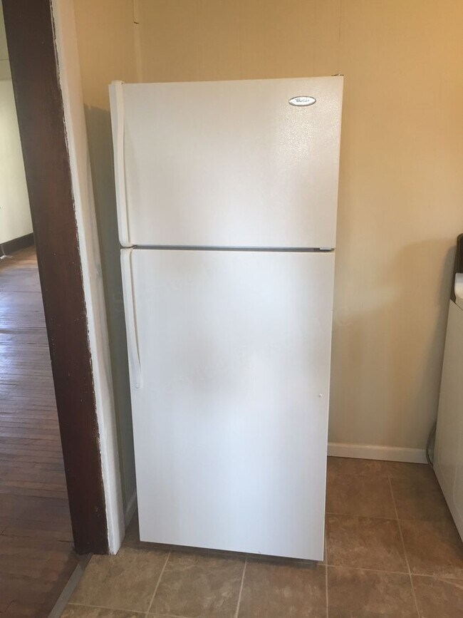 Foto del edificio - 1 Bed / 1 Bath House in Springfield, MO