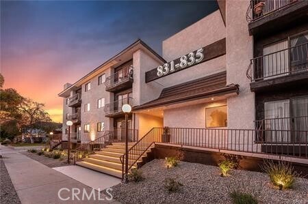 Foto principal - 835 E Lomita Ave