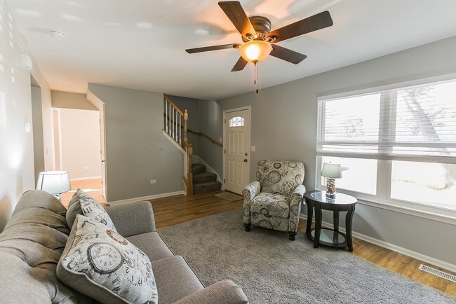 Foto del edificio - 4 br, 3 bath House - 709 Columbine Ave