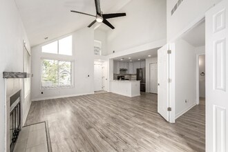 Building Photo - 8500 E Jefferson Ave