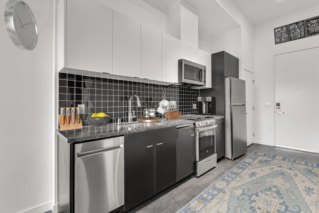 Building Photo - 1530 Cassil Pl