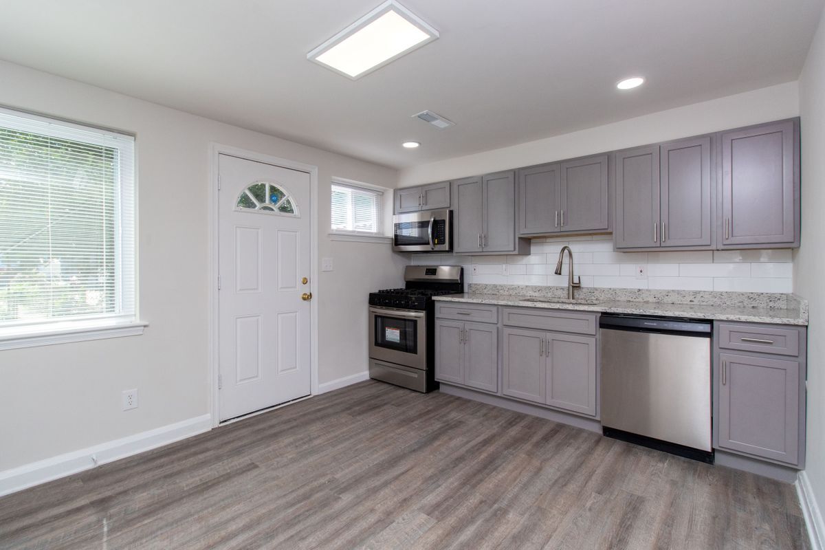 Foto principal - 4539 Shamrock Ave