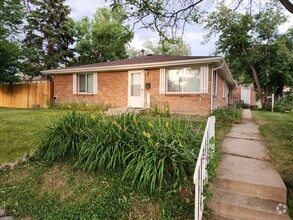 Building Photo - 1513 Custer Ave