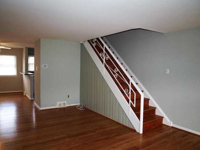 Building Photo - 5413 Houghton Pl