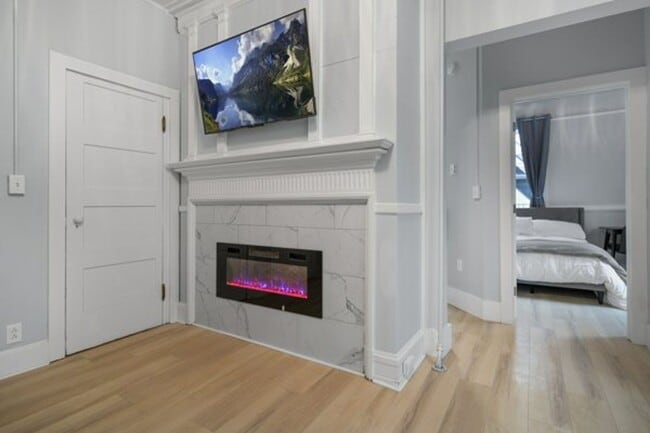 Unit 4 - 504 Stewart Ave
