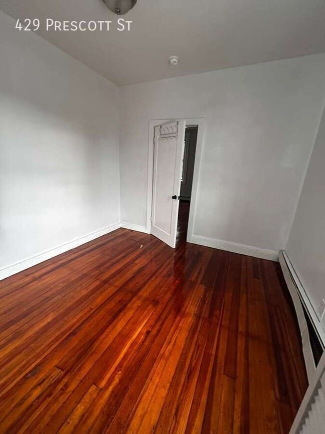 Foto del edificio - 429 Prescott St