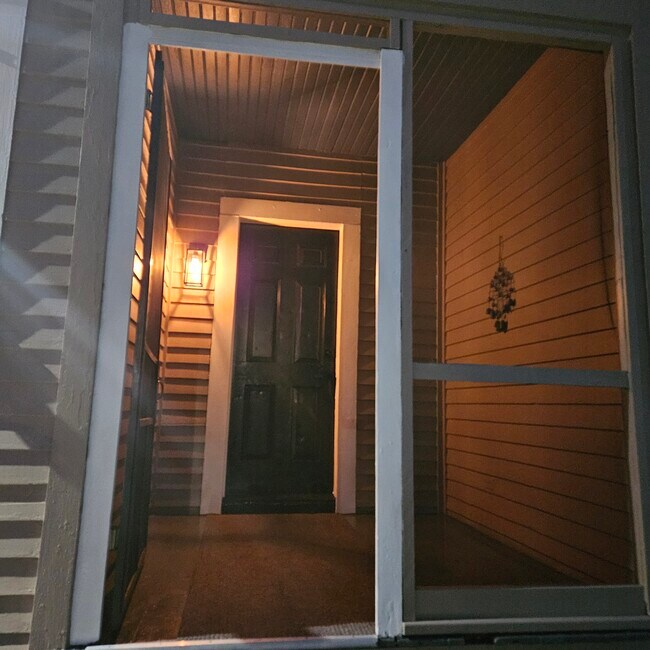 Foto del edificio - 809 Tyler St