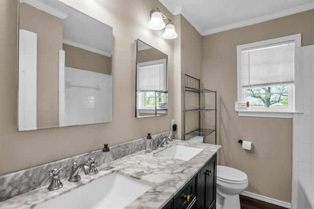 Foto del edificio - 1151 N Stodghill Rd