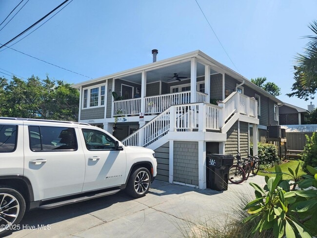 Photo - The Tides Apartment