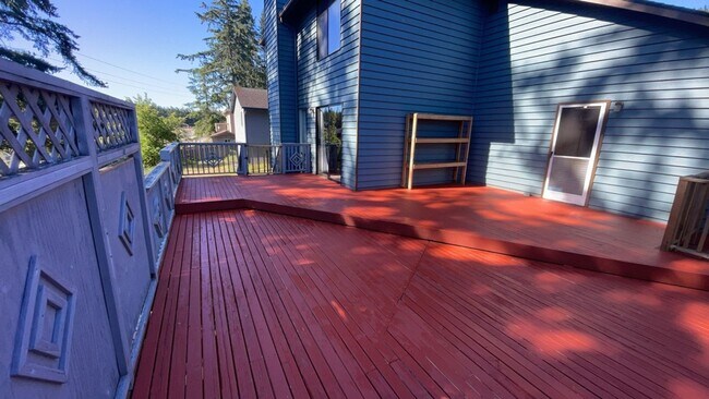 Foto del edificio - ***PENDING APPLICATION***Lovely Pet Friendly, 3 Bedroom Home!