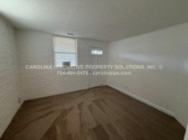 Foto del edificio - 2114 Rush Wind Dr