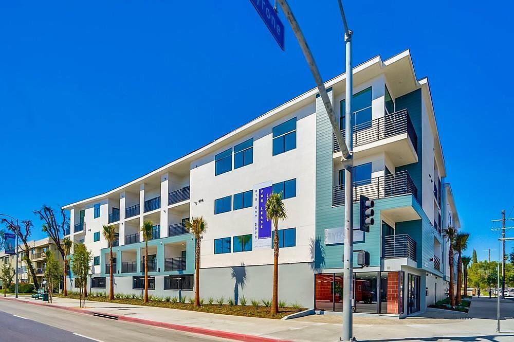 Primary Photo - 7223 Tyrone Ave