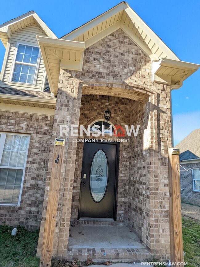 Building Photo - Charming 3/2 Home Now Available In Brighto...