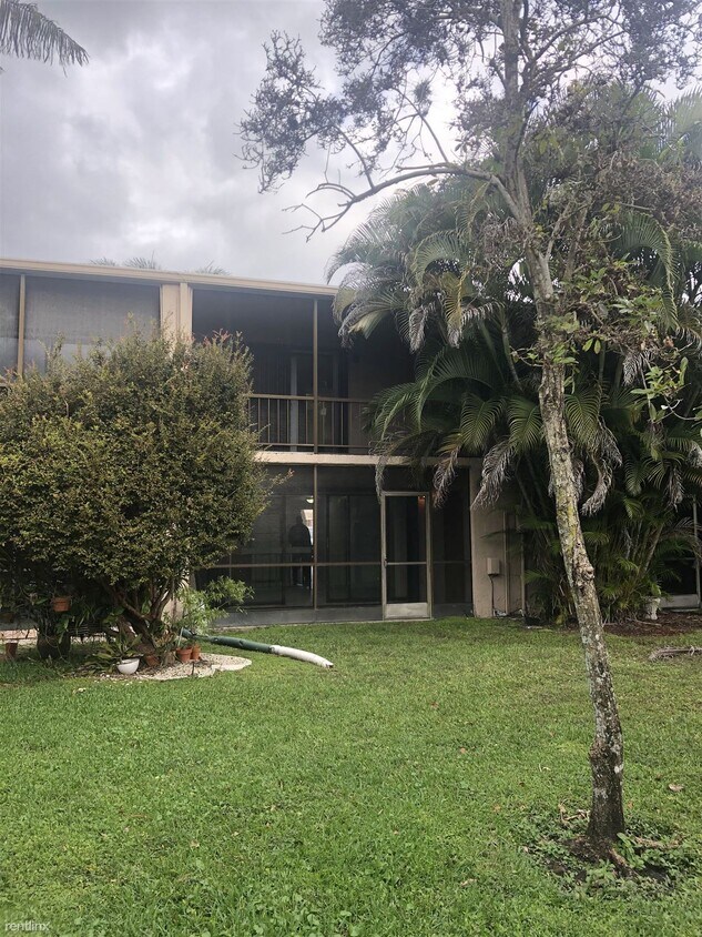 593 N University Dr Unit 31, Plantation, FL 33324 Condo for Rent in Plantation, FL
