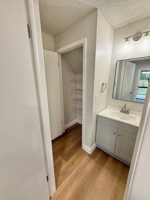 Foto del edificio - 14309 Village View Dr