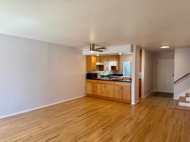 Building Photo - 5730 Ferber St