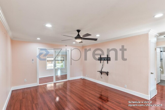Building Photo - 1656 Messina Dr